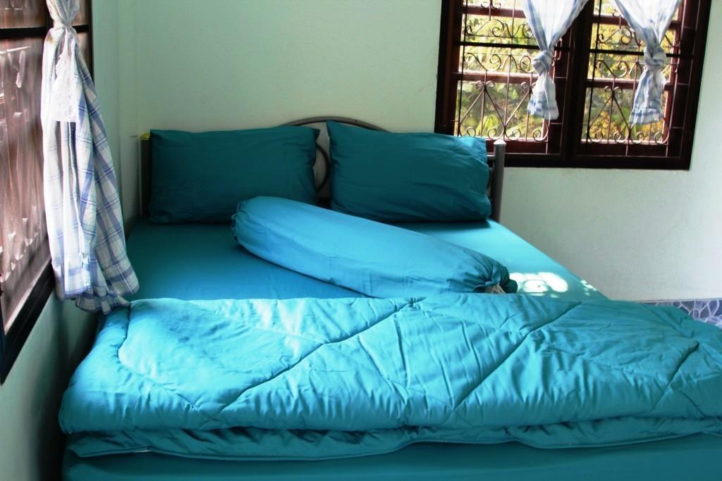 Ban Sabai Sabai Guest House Kanchanaburi Zimmer foto