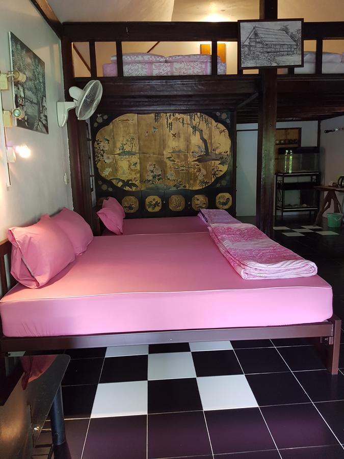 Ban Sabai Sabai Guest House Kanchanaburi Exterior foto